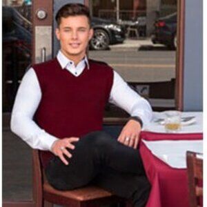 NWT Men's Casual Pullover V-Neck Sweater Vest Burgundy Medium